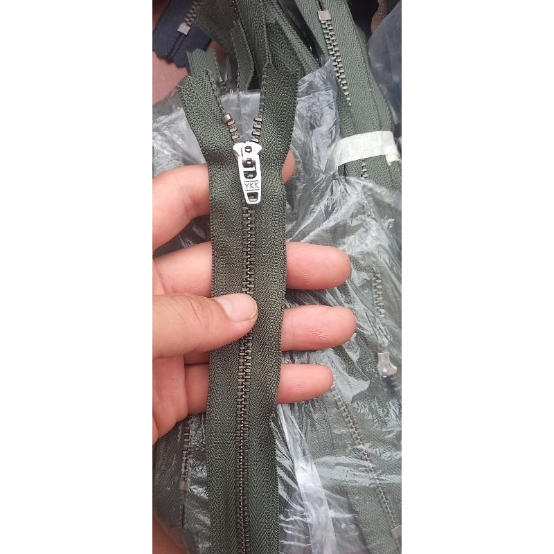 Khóa quần đồng ykk tổng chiều dài 15cm 16cm đủ các màu