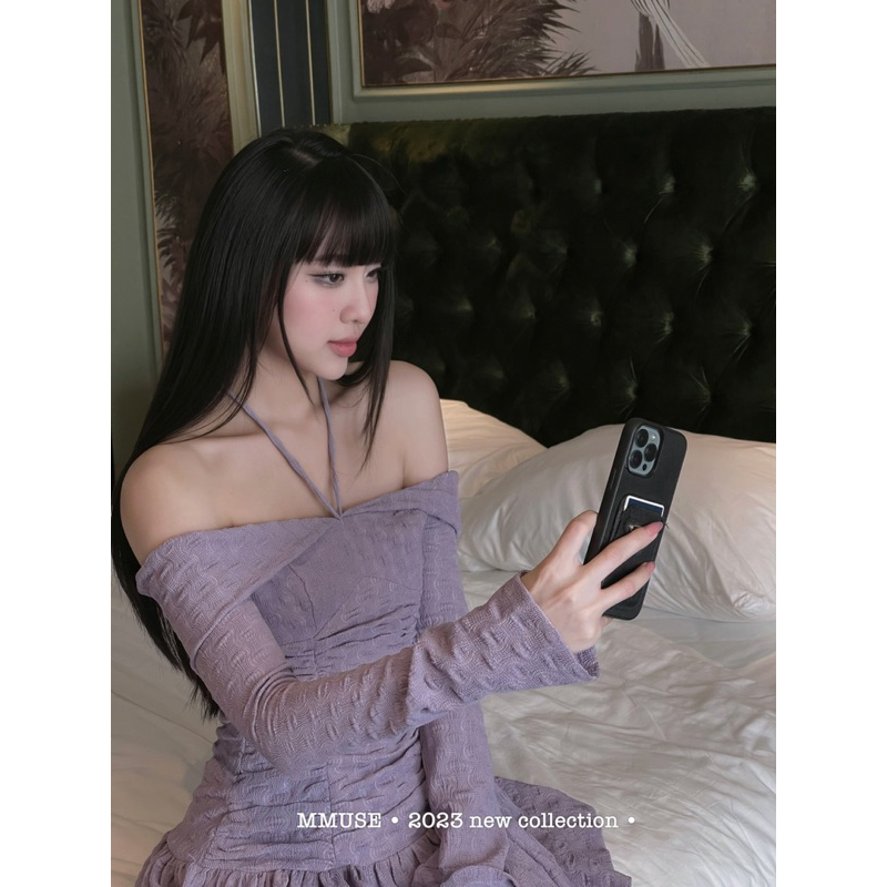 Đầm trễ gân tay dài