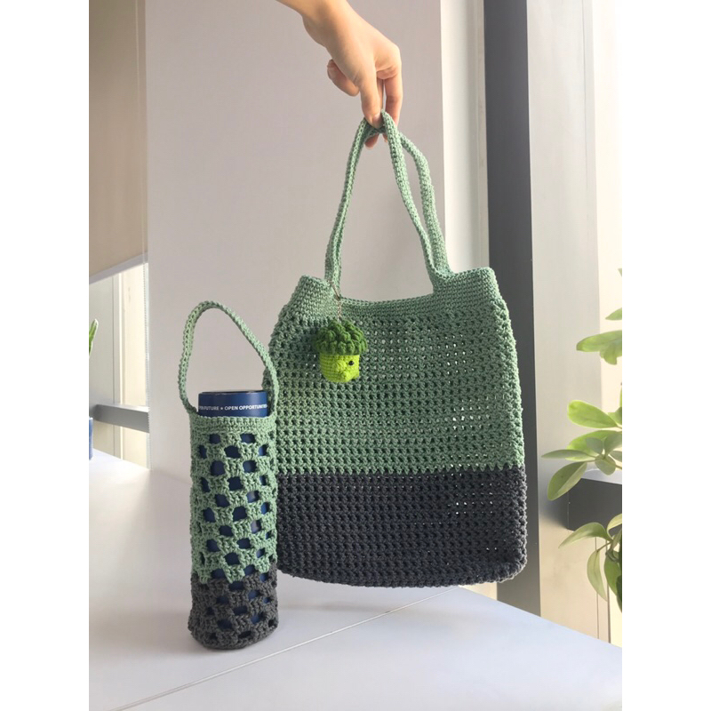 Combo túi tole, túi đựng bình nước, móc khoá