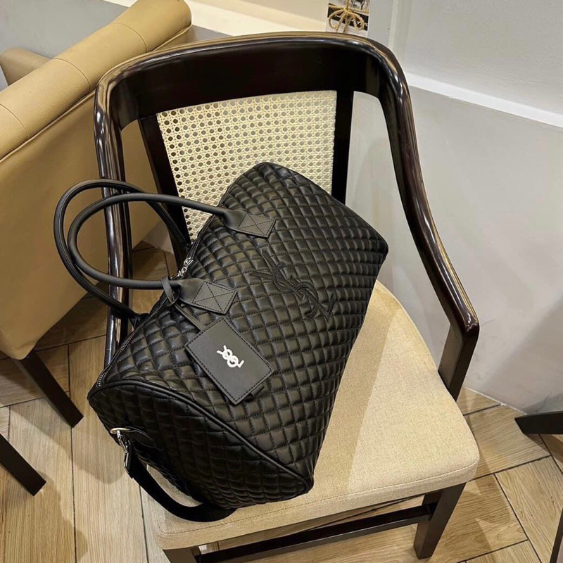 Túi du lịch i ét eo thêu logo tag treo hàng cao cấp size 30x50cm