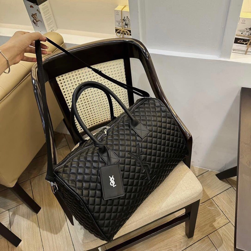 Túi du lịch i ét eo thêu logo tag treo hàng cao cấp size 30x50cm