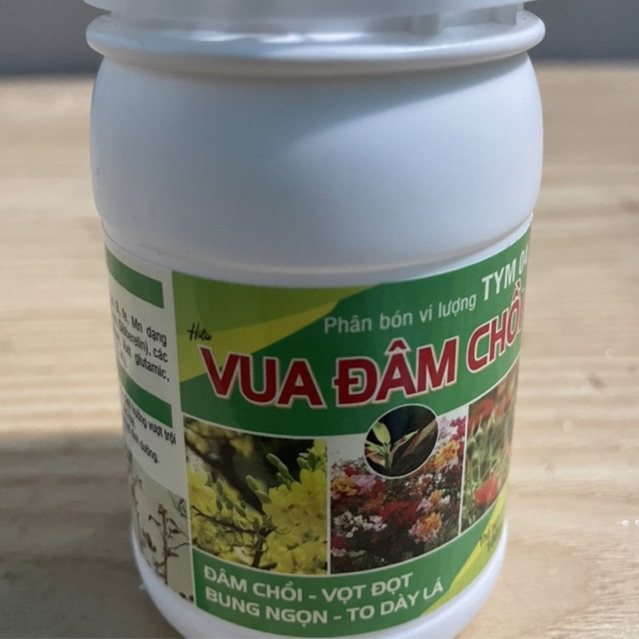 Phân bón lá Vua Đâm Chồi :  thúc đẩy cây ra rễ mạnh, đâm chồi nhanh, vọt đọt, bung ngọn, dưỡng to dày lá.