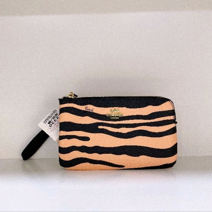 Ví nữ cầm tay Coach kèm móc đeo dáng ví dẹp chất liệu da PU khóa zip màu sắc sang chảnh