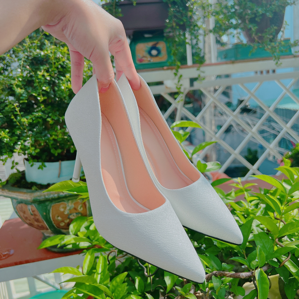 Giày nữ giày công sở thiết kế đơn giản si phủ nhũ 8cm - B90