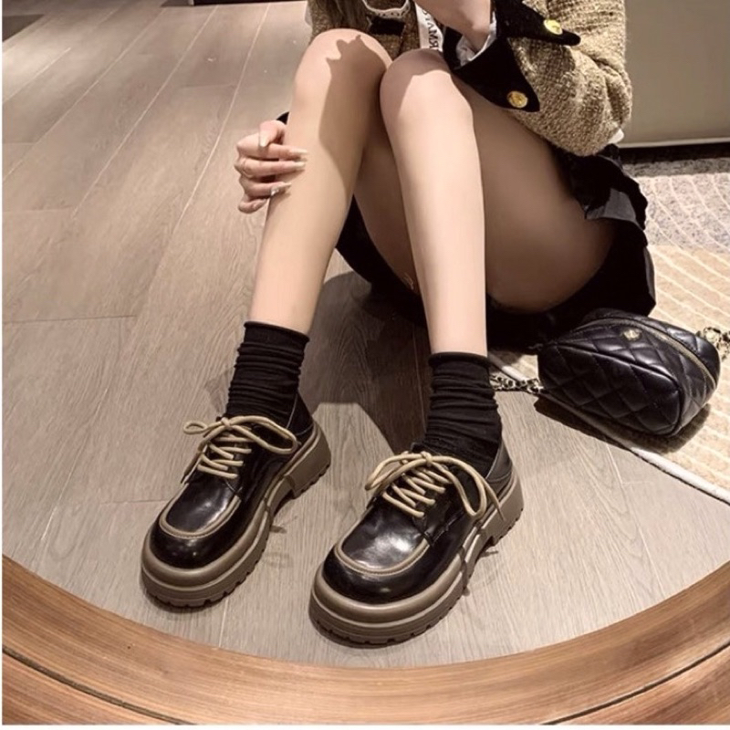 Giày oxford buộc dây đế nâu hai màu đen trắng phong cách trẻ trung năng động