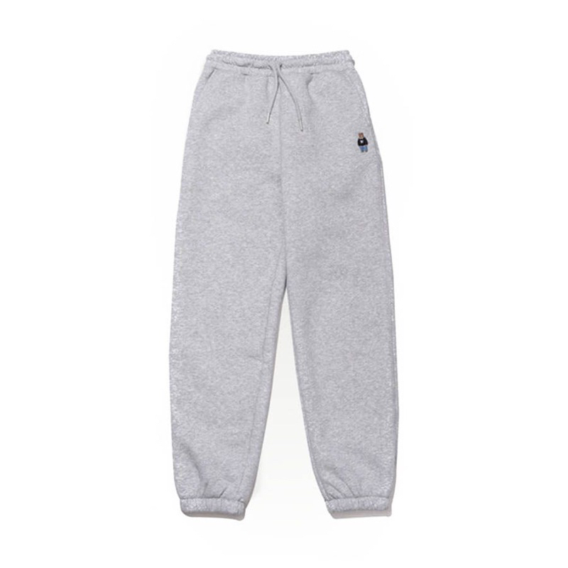 Quần jogger nỉ bông gấu thêu