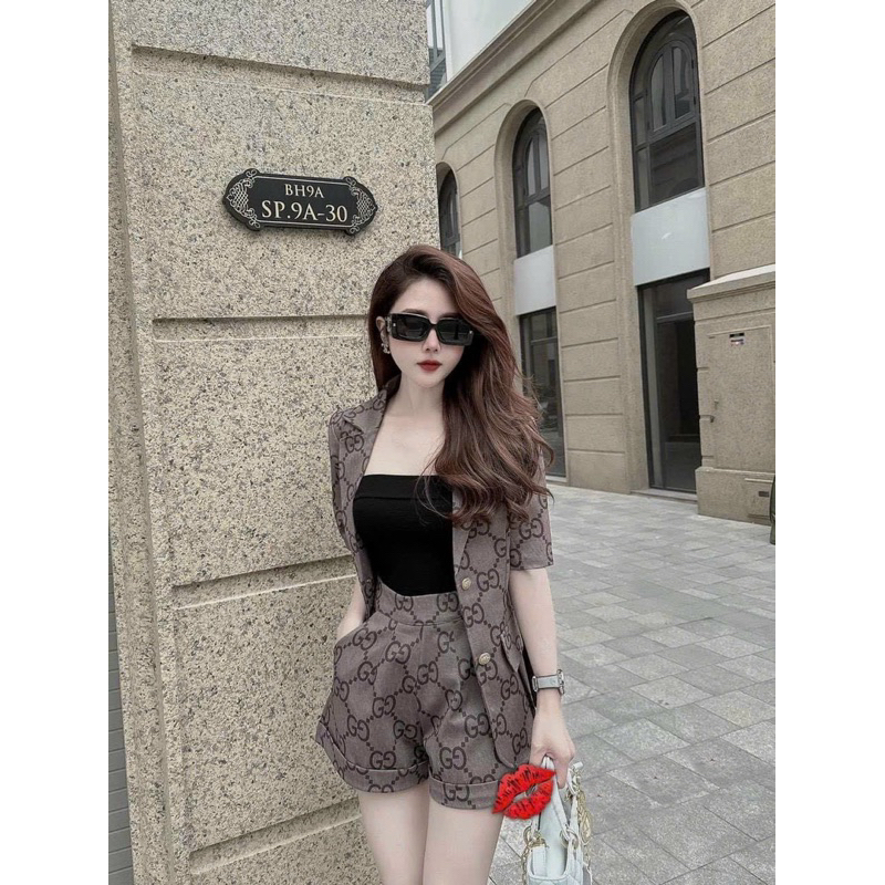 Sét bộ đùi thời trang nữ mặc đi chơi chất kaki bố in hoạ tiết vest tay ngắn kèm lót mix quần short đùi 3 màu