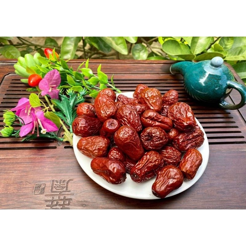 Táo Hoà Điền Tân Cương loại ngon, da căng bóng