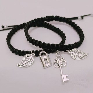 Vòng đeo tay cặp đôi (ảnh thật) bộ 2 vòng tay biểu tượng khoá tình yêu cho nam và nữ, quà tặng người yêu.