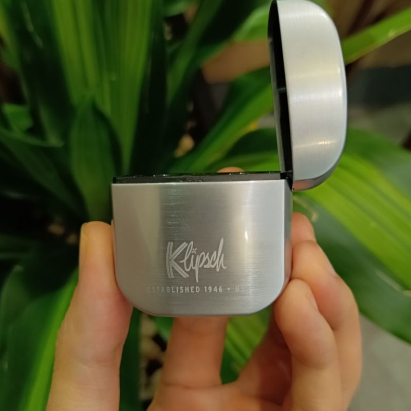 Hộp sạc tai nghe Klipsch t5