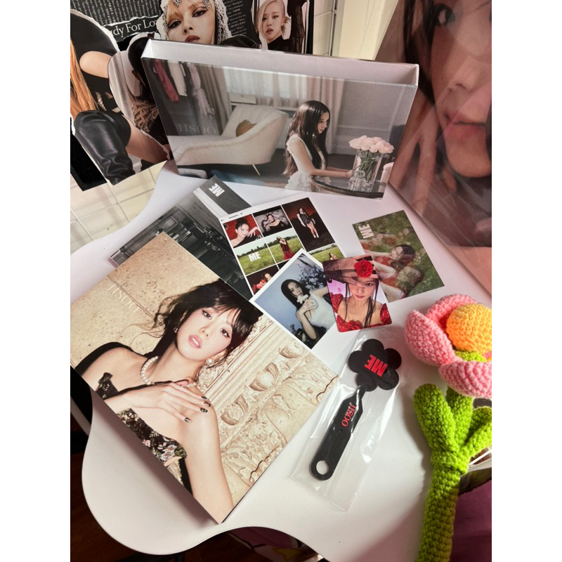 Tách lẻ photobook Special Jisoo