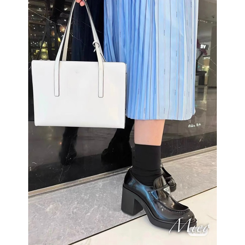 Giày moca prd mũi vuông đai ngang gót trụ fullbox