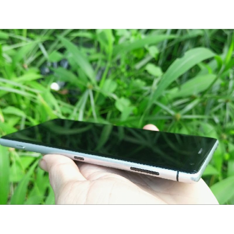 Điện thoại SONY XPERIA XZ2 chip 845