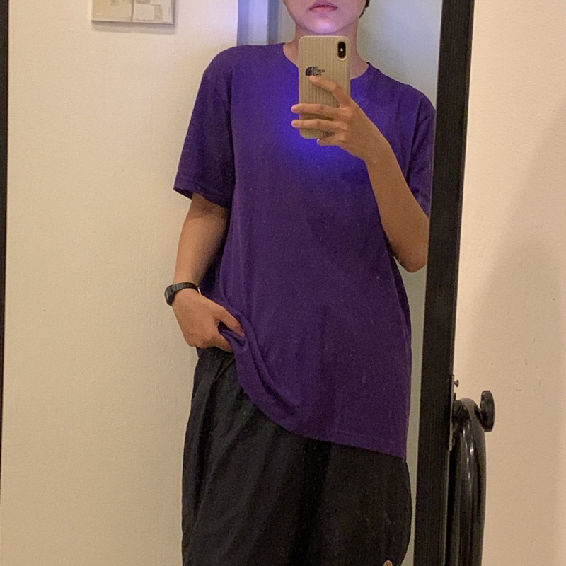 Pass áo Uniqlo tím như mới 2hand