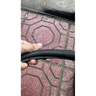 Lốp 700/23C đặc ( màu đen)