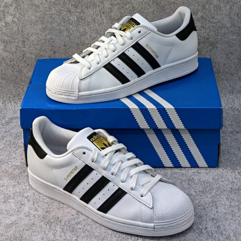 Giày superstar tem vàng adidas auth