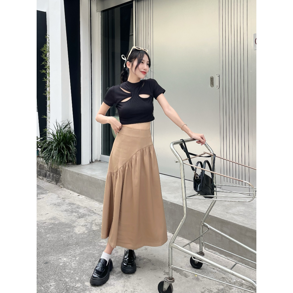 Áo thun croptop nữ tay ngăn cut out cách điệu thân trước màu đen, cá tính GAGO GA4521