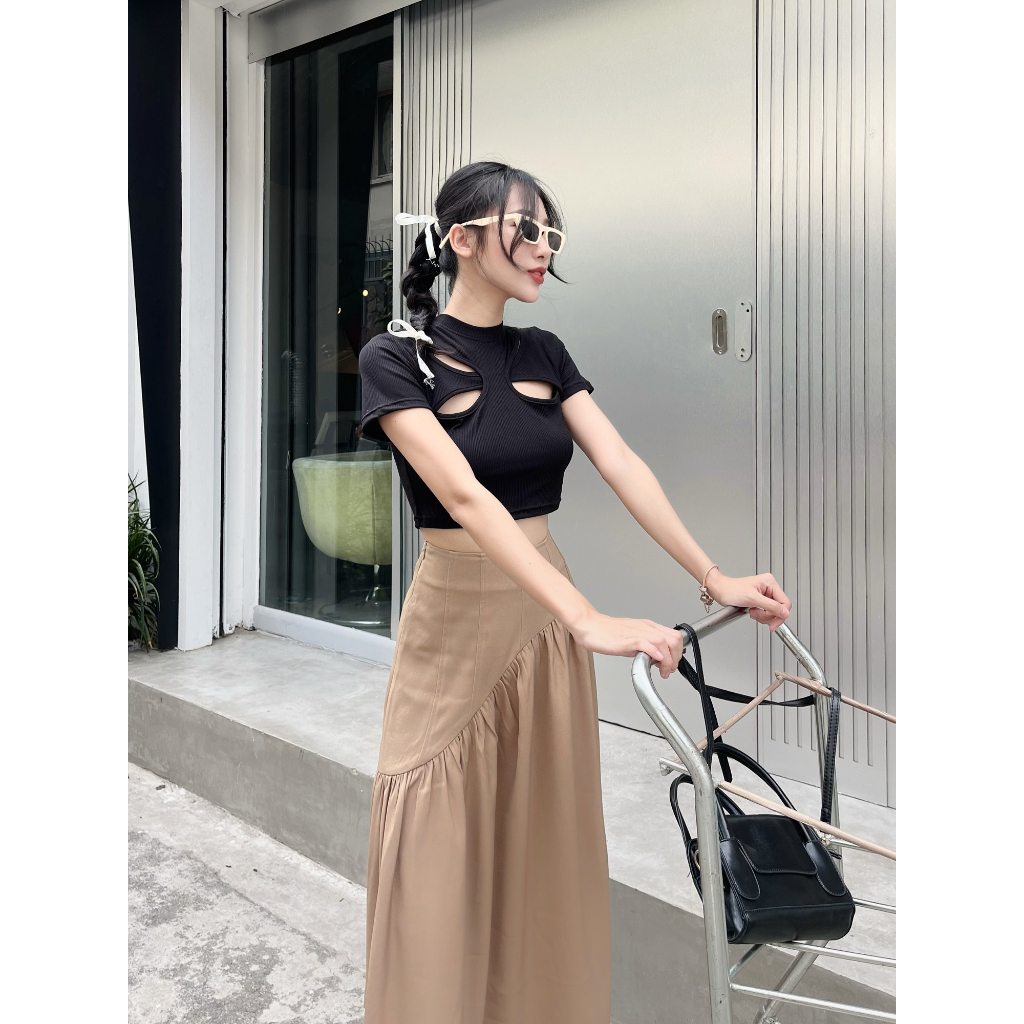 Áo thun croptop nữ tay ngăn cut out cách điệu thân trước màu đen, cá tính GAGO  GA4521