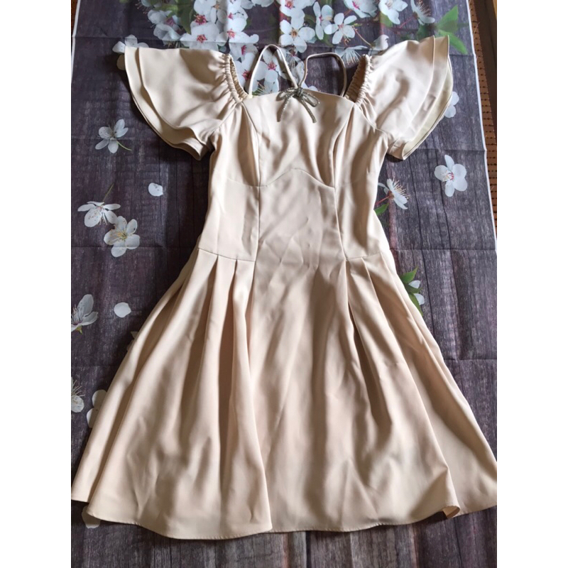 Pass Đầm Tiệc Yếm Tay Cánh Tiên Hai Tầng LENDO