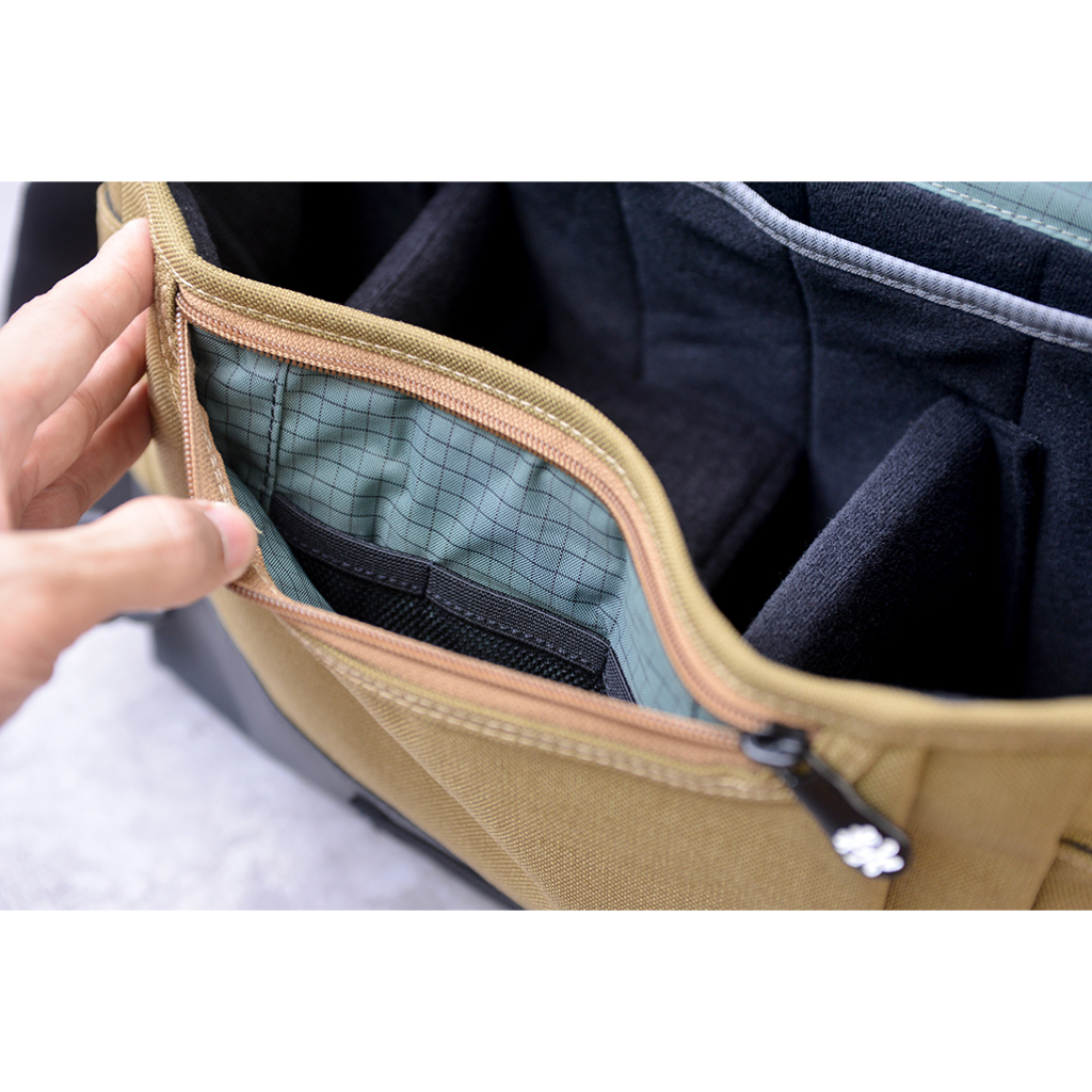 Túi máy ảnh Crumpler Muli 7500 vải tarpulin chống thấm nước