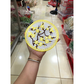 Hình tròn thêu cao cấp trang trí áo dài
