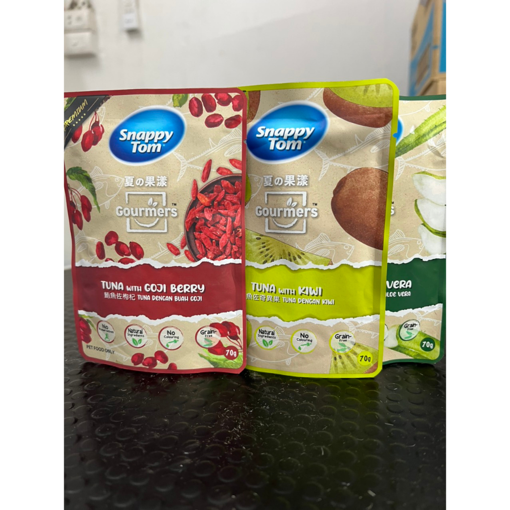 Pate cho mèo Snappy Tom trái cây bổ xung thêm hoa quả và chất xơ gói 70g