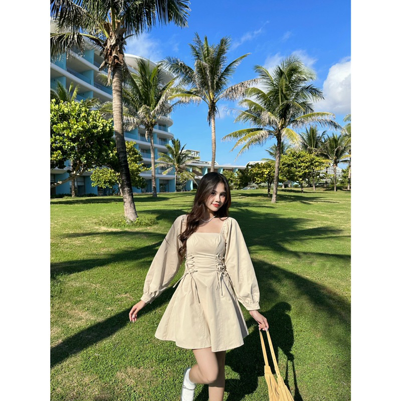 Đầm - Cổ Vuông - Đan Dây 2 Bên Eo - Tay Dài