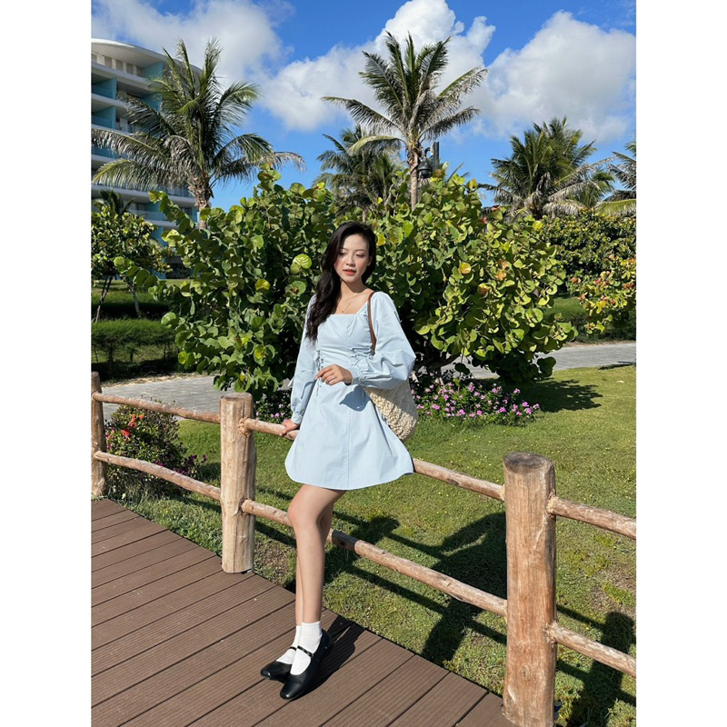 Đầm - Cổ Vuông - Đan Dây 2 Bên Eo - Tay Dài