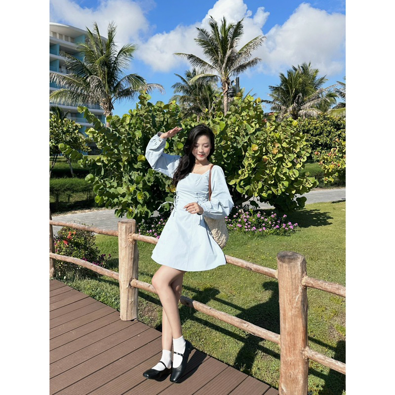 Đầm - Cổ Vuông - Đan Dây 2 Bên Eo - Tay Dài