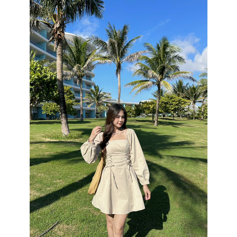 Đầm - Cổ Vuông - Đan Dây 2 Bên Eo - Tay Dài