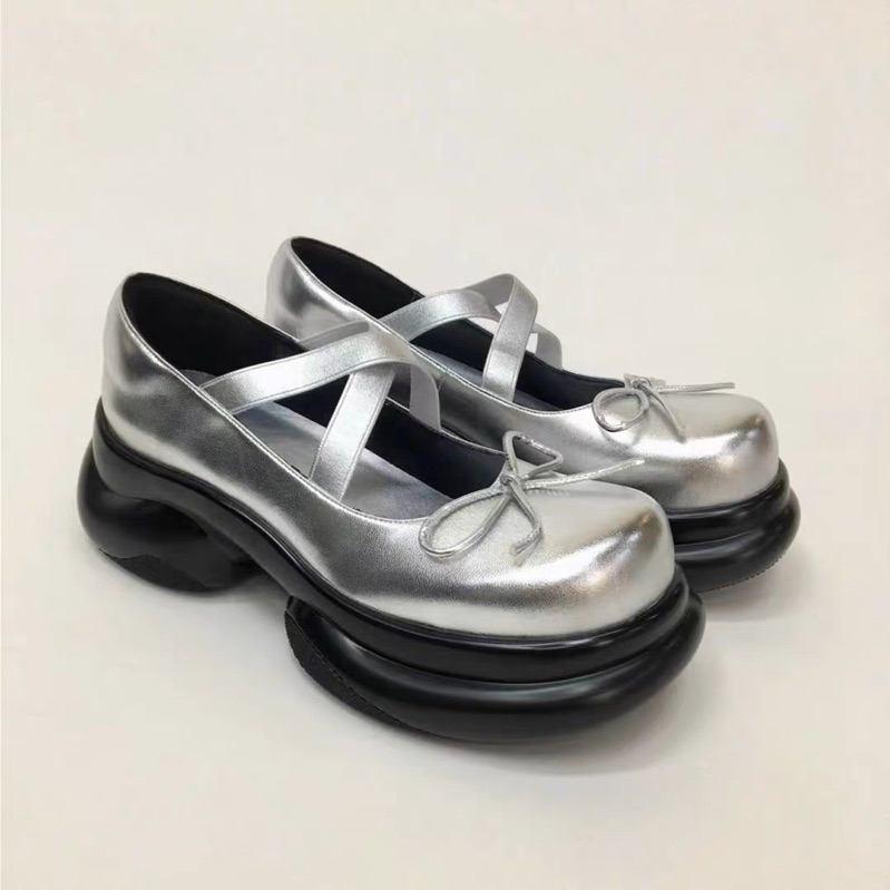 Giày Mary Jane của Jennie Blackpink / giày đen đế cao