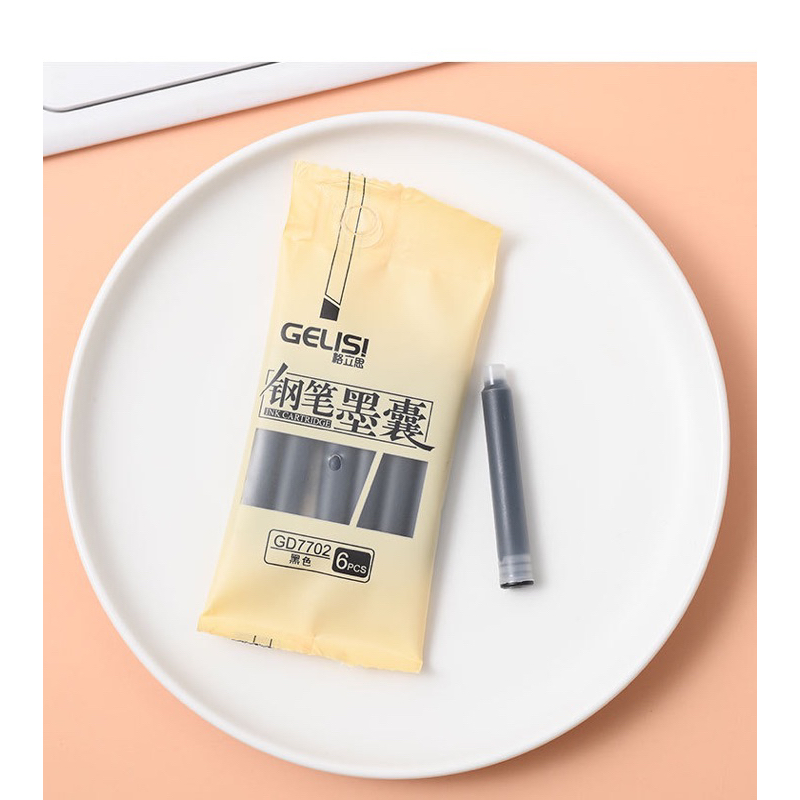 Bút máy ngòi 0.38mm - sử dụng mực ống dễ dàng thay thế