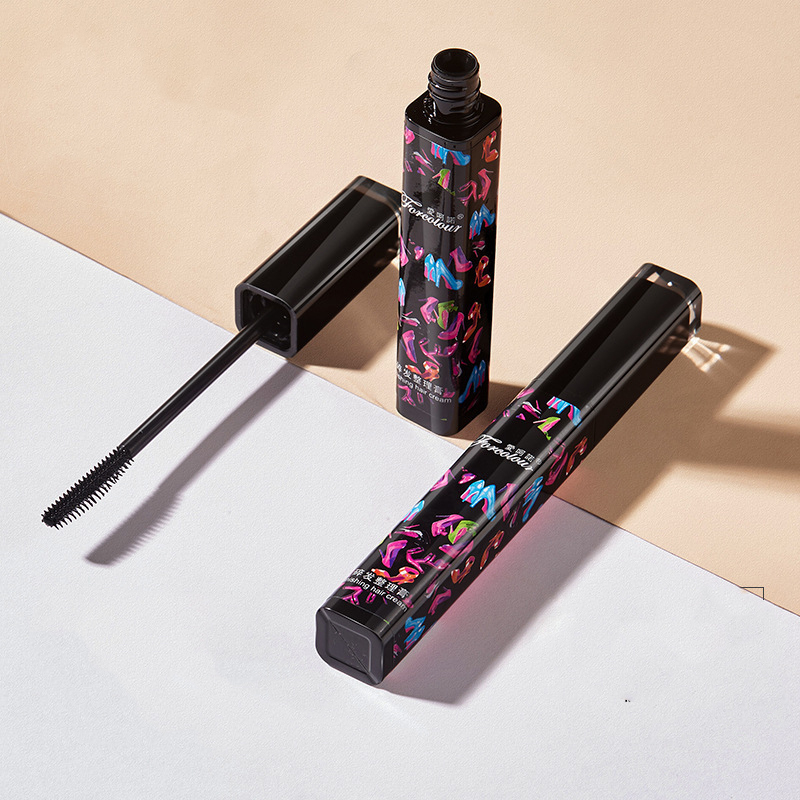 Chuốt tóc con tóc mai, tóc tơ vào nếp gọn gàng cho mẹ và bé - Movava