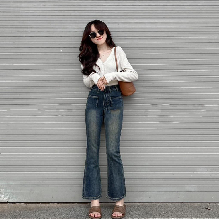 Quần bò nữ loe co giãn 2 túi nhỏ trước xanh mài đùi lạ mắt hack dáng mẫu mới