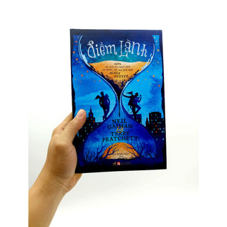 Sách - Điềm lành (Neil Gaiman , Terry Pratchett)