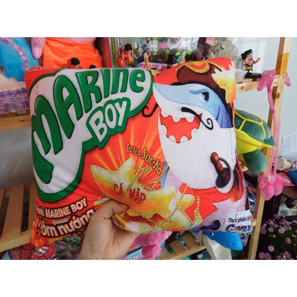 Gối nghỉ trưa in hình gói mì  và snack