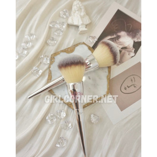 Cọ phấn phủ IT Beauty Fully