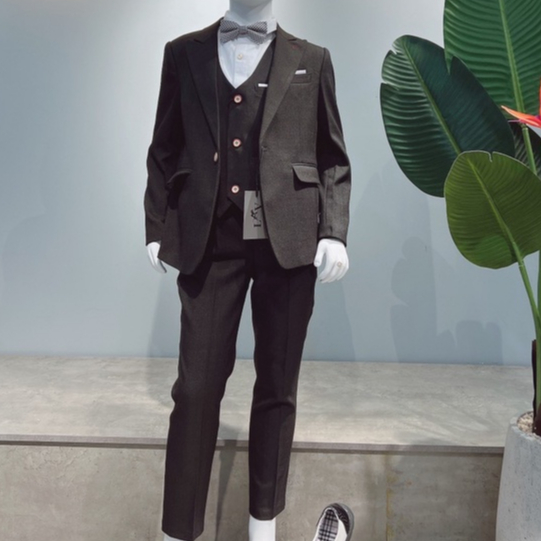 Cho thuê Vest trẻ em màu đen