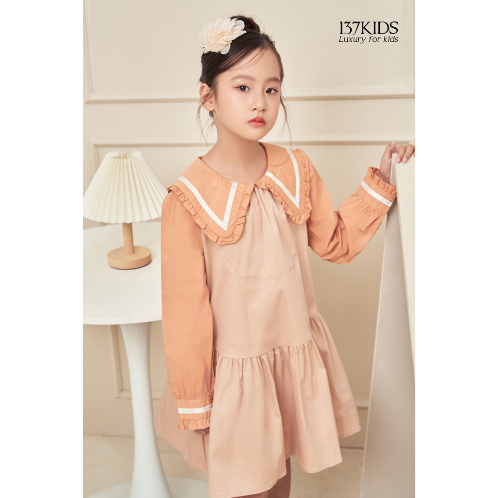 Váy dài tay bé gái 137Kids thiết kế cổ cam VTKDT10