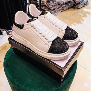 Giày Thể Thao M.C.Q trắng phối mũi đen đế cao full size 38-43