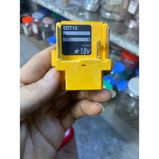 Chân pin dùng cho máy makita dtd171/dtd170