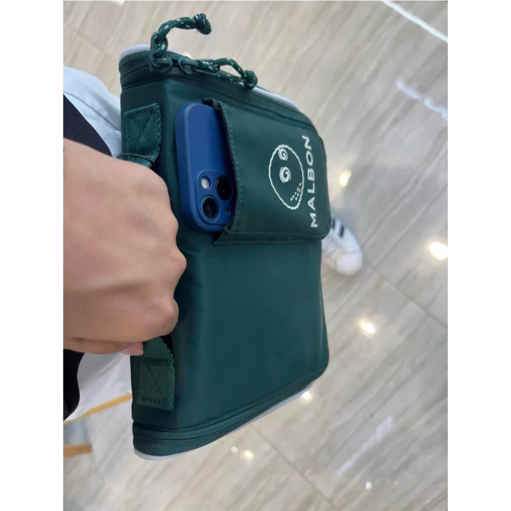 Túi cầm tay Malbon, vải mềm, thiết kế thanh lịch, thể thao