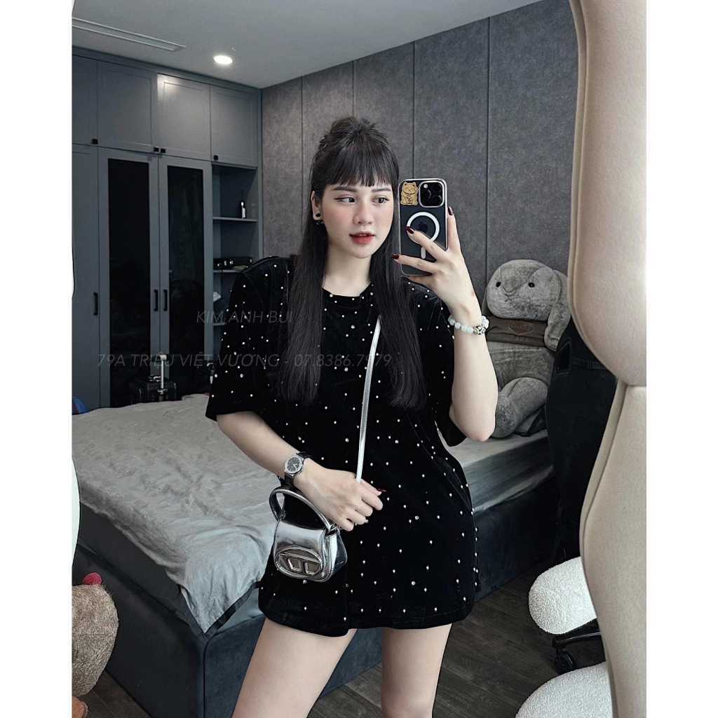 Áo Nhung Dập Ngọc Đá Nổi Chấm Bi Cổ Tròn Siêu Xinh