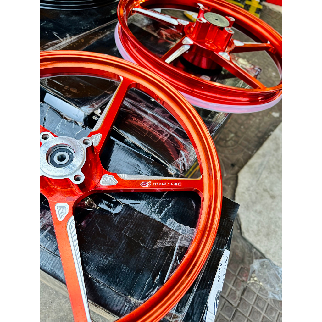 Mâm CNC 5 cay xéo Exciter 135 Yaz Lắp đặt Như zin