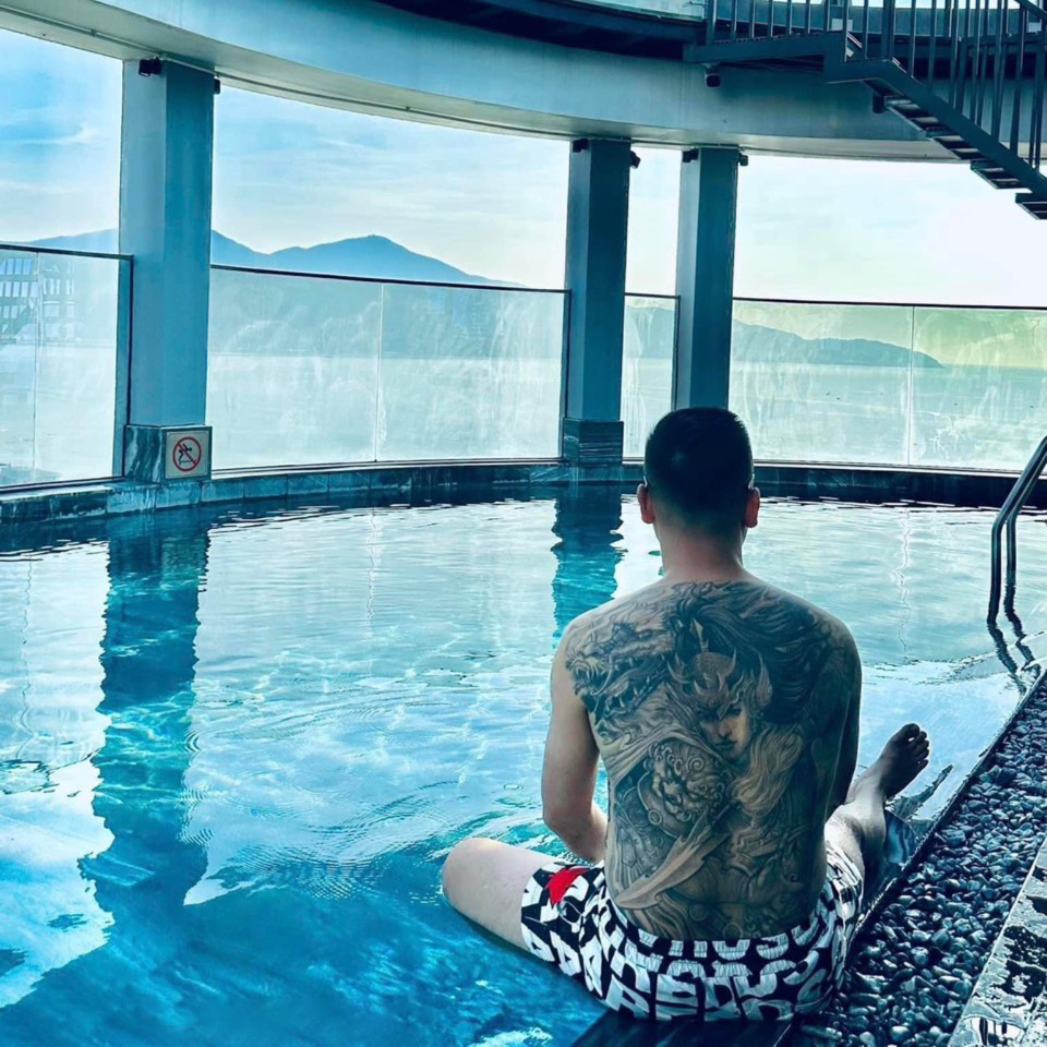 Quần Short DSQ2 Hoạ Tiết Chữ Monogram Hình Lá Phong Đỏ Cạp Chun - Quần Đùi Boy Phố Trend Năm Nay - bich_shop1807 QG010