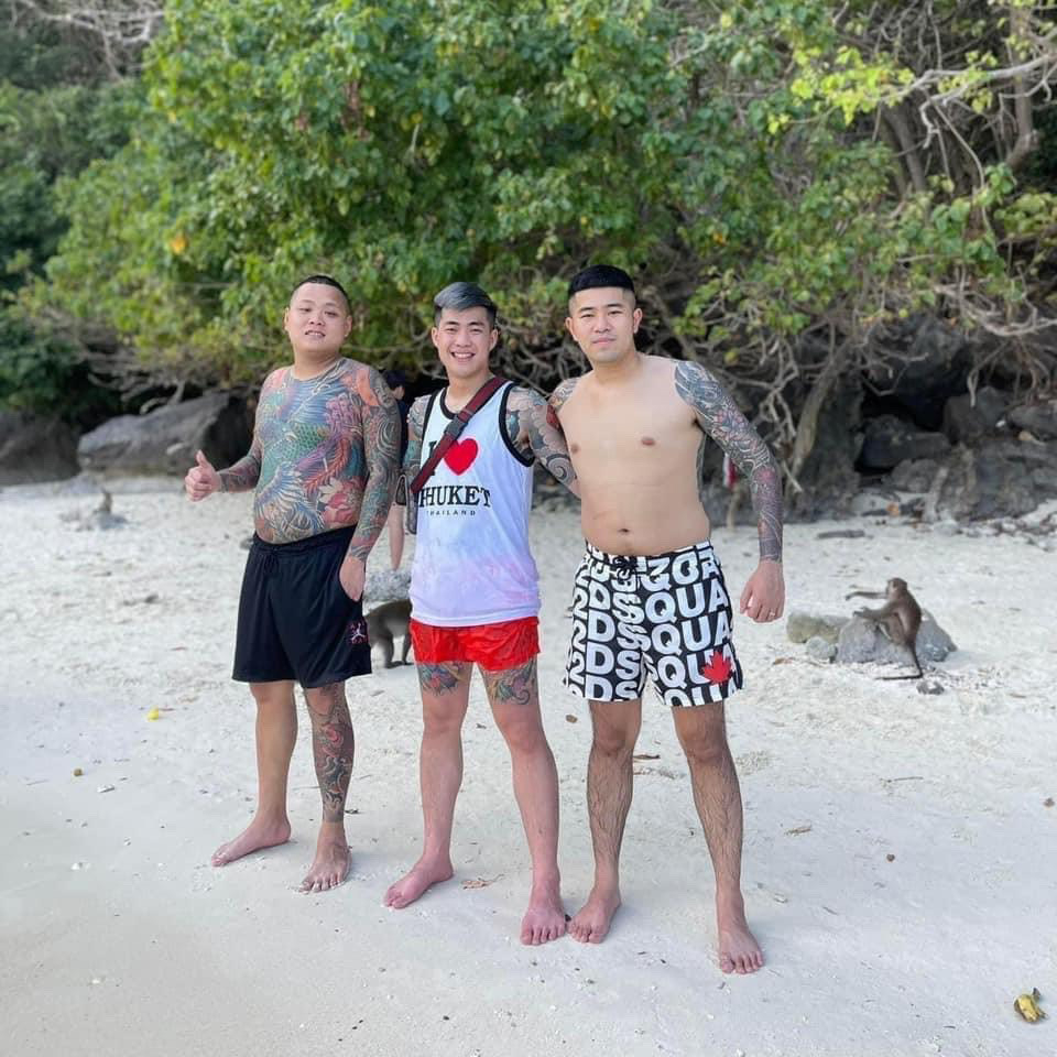 Quần Short DSQ2 Hoạ Tiết Chữ Monogram Hình Lá Phong Đỏ Cạp Chun - Quần Đùi Boy Phố Trend Năm Nay - bich_shop1807 QG010