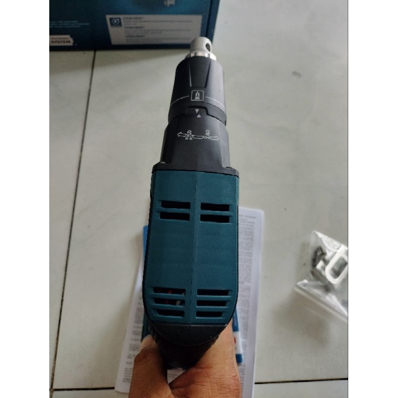 Máy bắn vít thạch cao bosch 18v