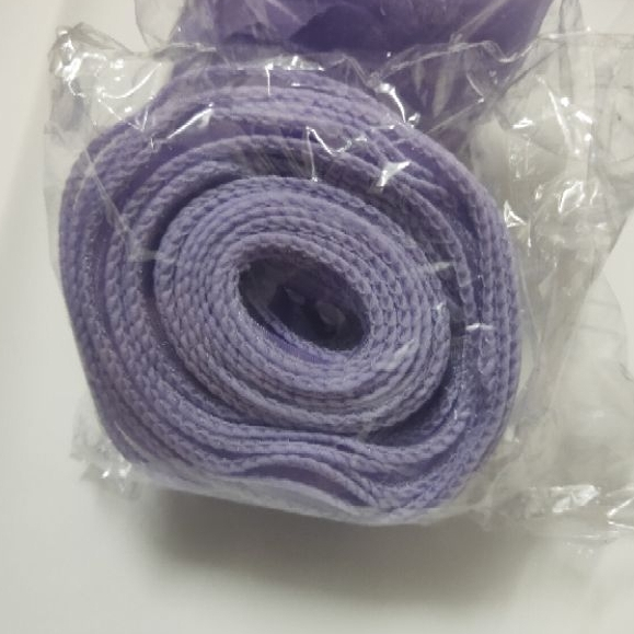 Ruy băng đuôi cá gói hoa