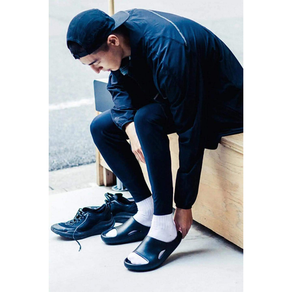 DÉP LÊ CROSS MELLOW FLIP ĐÚC LIỀN KHỐI CHO CẢ NAM NỮ  MÀU ĐEN