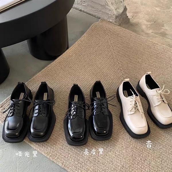 Giày oxford đế vuông dây buộc -size37